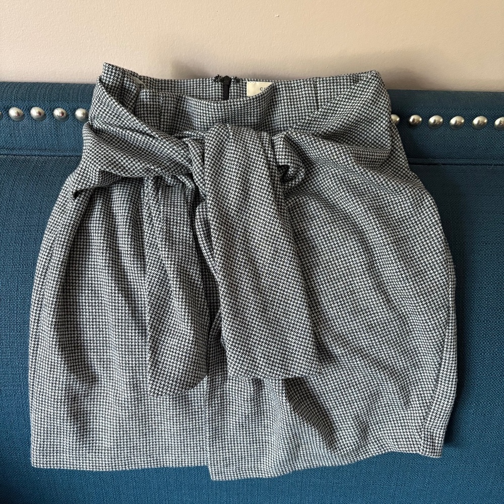 Chelsea short skirt